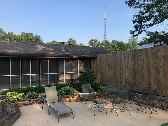 4th image of 141 Hermitage Dr