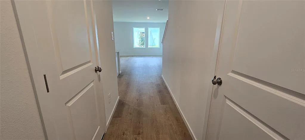 3 bed, 2.5 bath, 1378 sqft, $2,000 — Photo 3