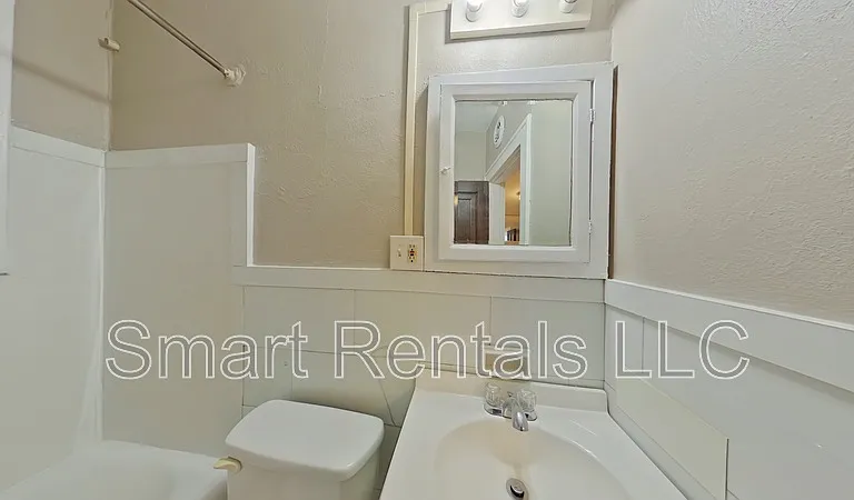 5618 S Grand Blvd #1 — Photo 12
