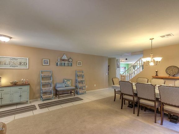 Living Room (4)