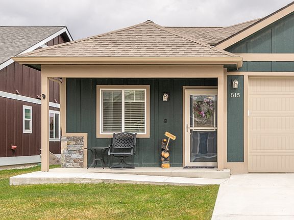 5th image of 815 Foxglove Dr