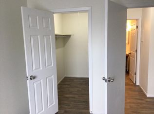 5269 Cedar Point Dr APT G156, Crown Point, IN 46307
