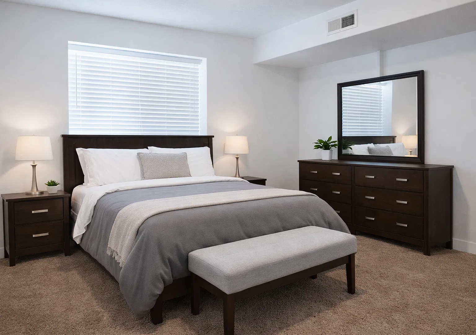 2 bed, 1080 sqft, $1,770 — Photo 4