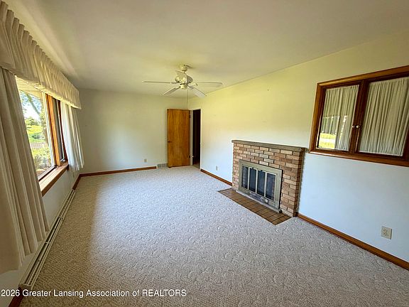 2nd image of 15418 Chetwyn Dr