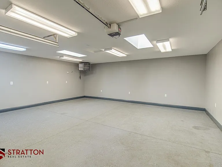 2229 Omaha Trl — Photo 33