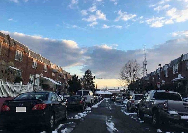 2nd image of 4574 Shelbourne St