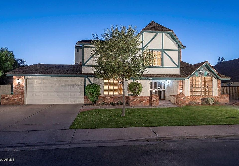 1st image of 2608 S Santa Barbara