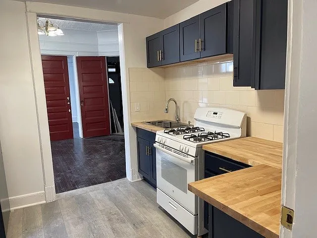 257 S 2nd Ave #1F — Photo 3
