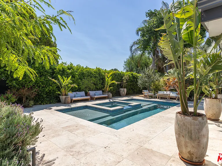 7442 Capps Ave — Photo 49