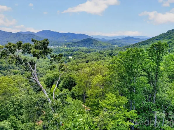 32 Nellie Bell Ln, Swannanoa, NC 28778