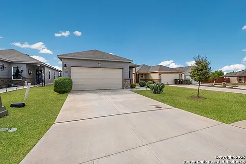 3023 Laguna Clfs Photo 1