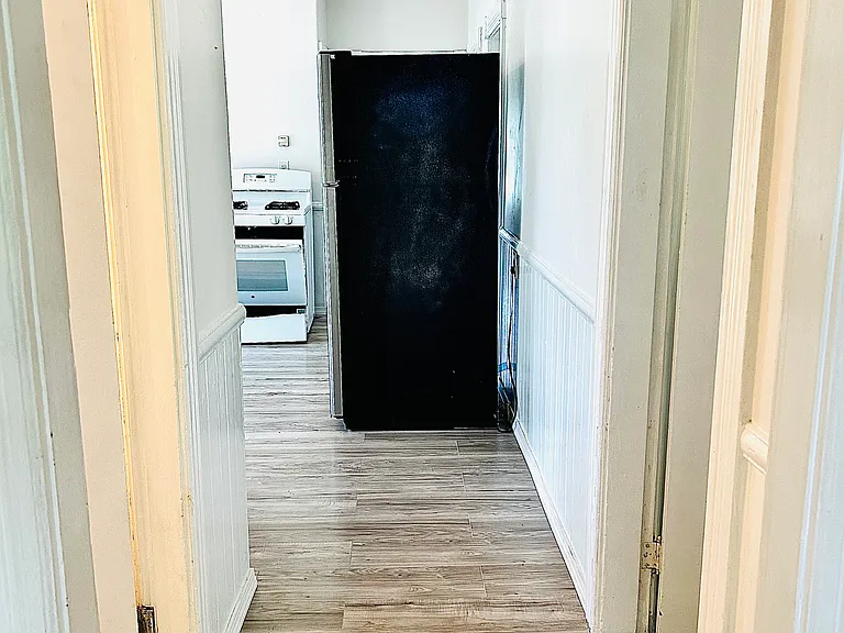 211 Vernon St #3 — Photo 4