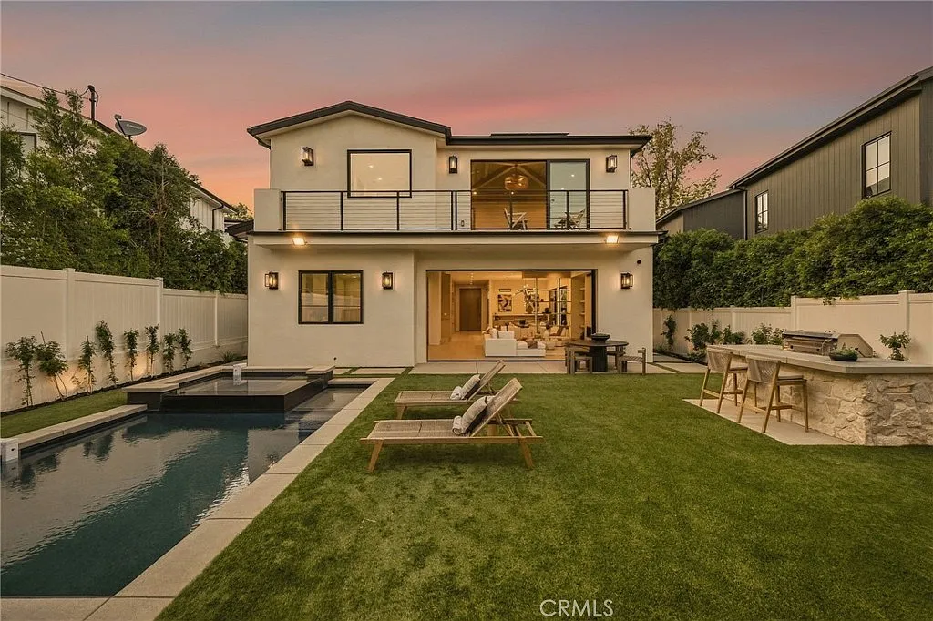 6 bed, 6.5 bath, 4803 sqft, $24,995 — Photo 4