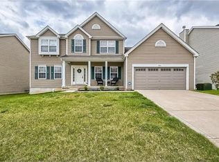 541 Willow Valley Dr, O'Fallon, MO 63366