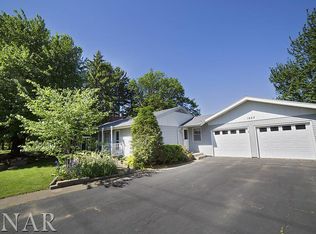 1607 N Linden St, Normal, IL 61761