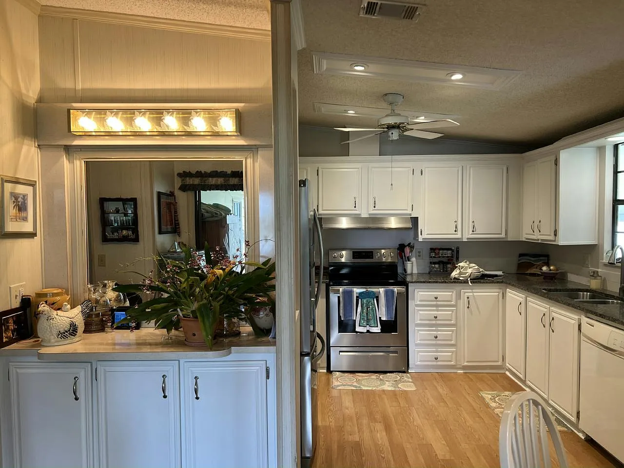 2 bed, 1248 sqft, $2,200 — Photo 3