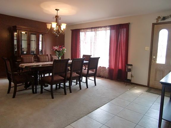 3rd image of 8984 Herbert Ct