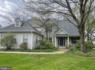 717 Bent Creek Dr, Lititz, PA 17543