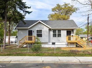 100 E Maiden Ln, Somerdale, NJ 08083