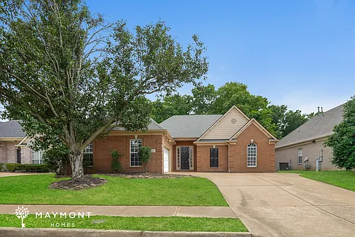 8441 Shady Elm Dr Photo 1