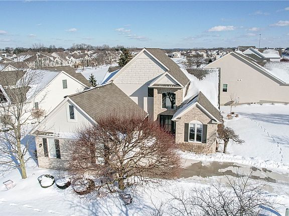2nd image of 4085 Hedgewood Dr