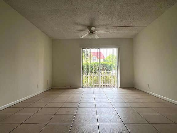 5th image of 501 SE 8th St APT 108