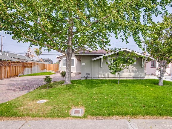 2nd image of 3105 Machado Ave