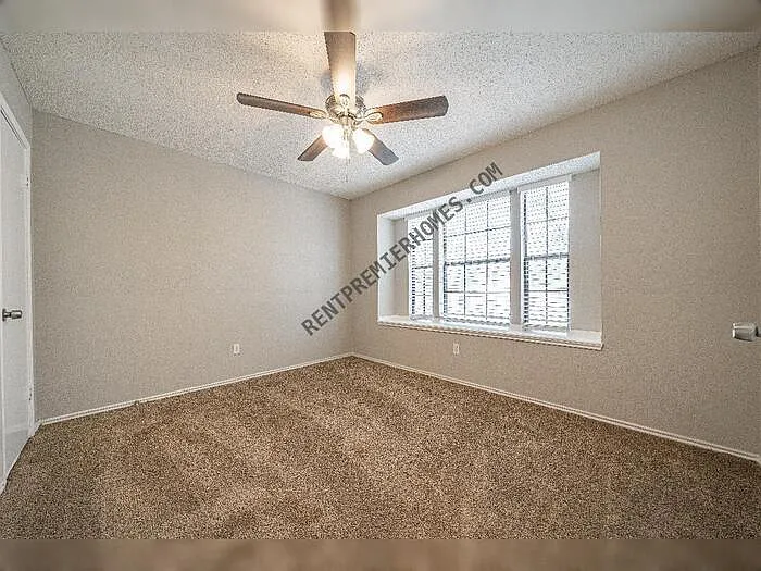 5223 Fawn Lake Dr — Photo 30