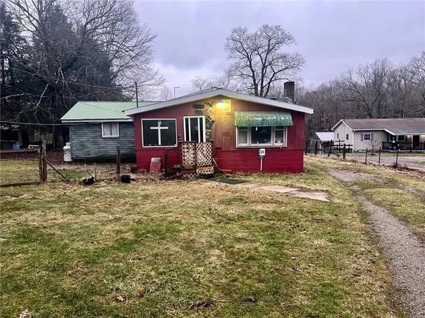 2216 Dinner Bell Five Forks Rd, Farmington, PA 15437