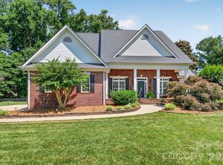 932 Gristmill Dr, Rock Hill, SC 29732