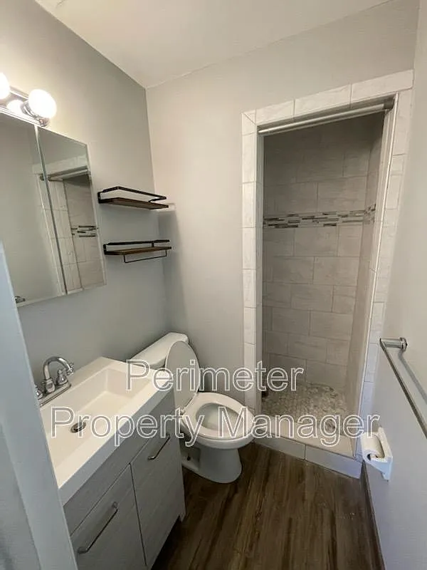3 bed, 2.0 bath, 1308 sqft, $1,750 — Photo 3