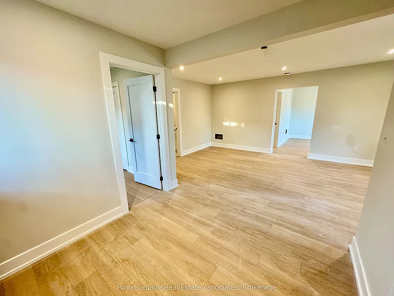 246 Marlborough St #1 — Photo 10