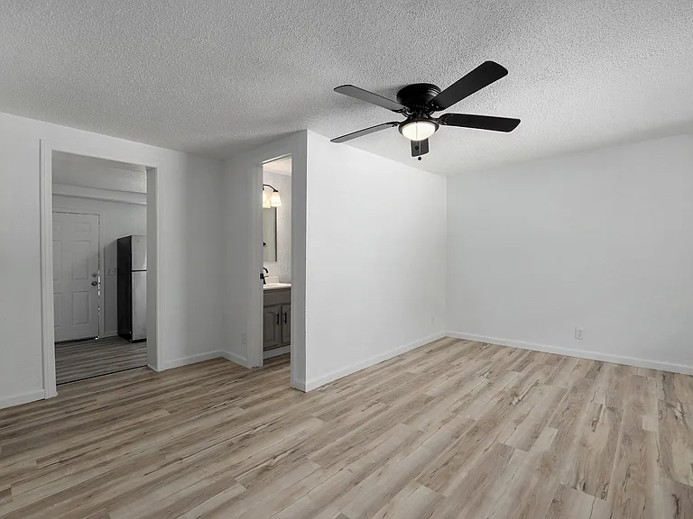 21 Larue St. Apartments — Photo 26