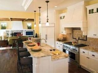 5515 Woodson Rd, Mission, KS 66202