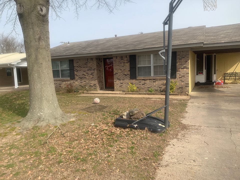 2nd image of 111 N Crest Ave