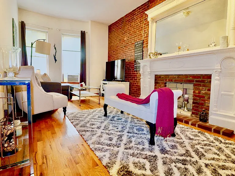 130 W 74th St #2A — Photo 4