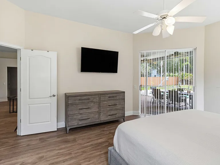 5028 Southampton Cir — Photo 22