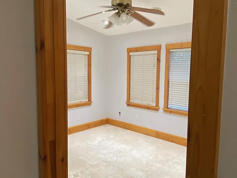 2207 Americus Ave — Photo 9