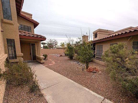 5th image of 631 N Cathy Ct