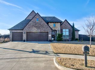 3205 W Van Buren Ct S, Broken Arrow, OK 74011