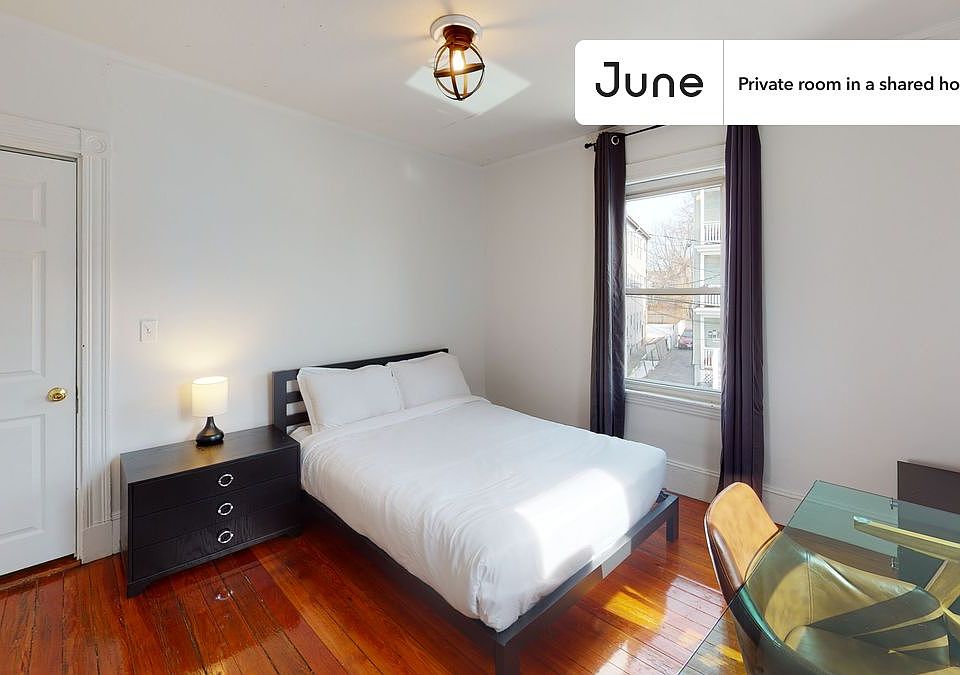 1st image of 4 Haskell St #C