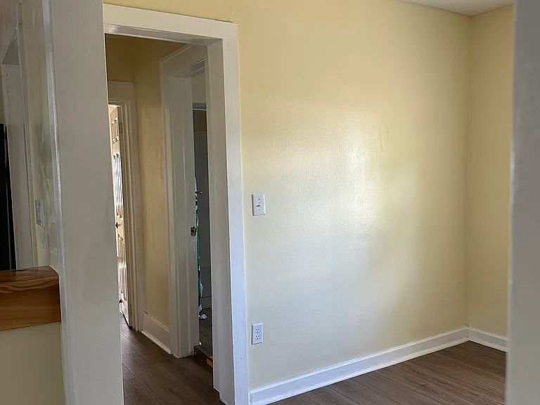 Third bonus room next to full bath.