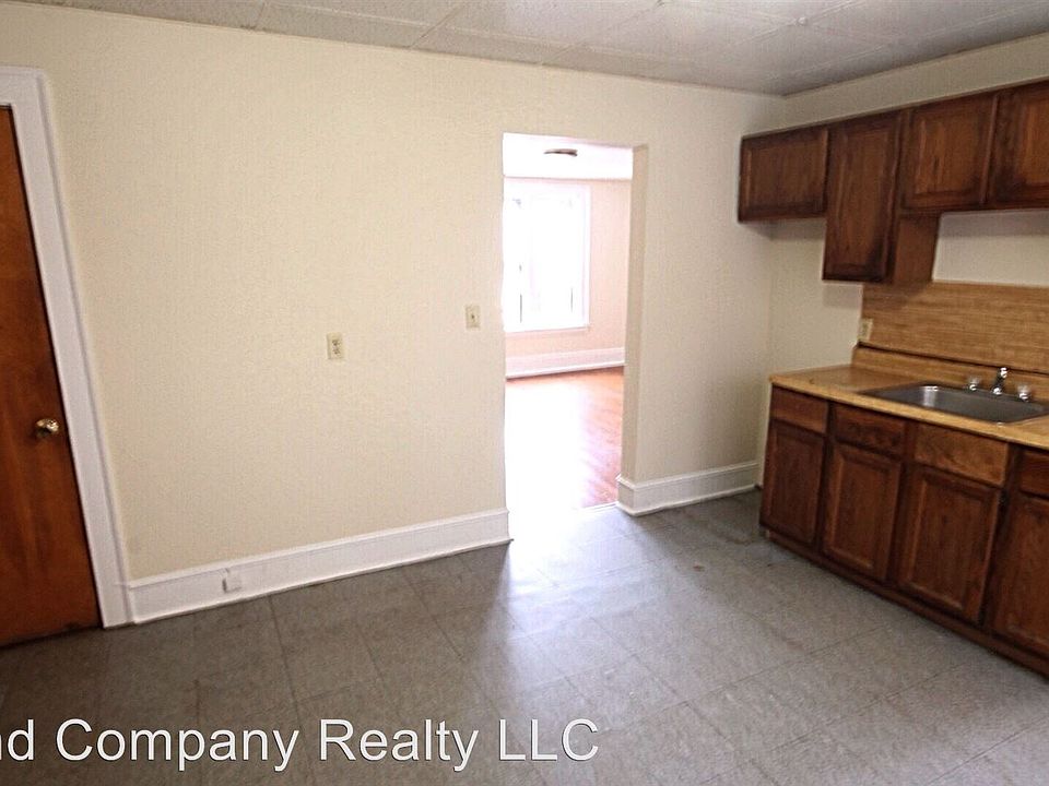 2nd image of 73 School St APT 3