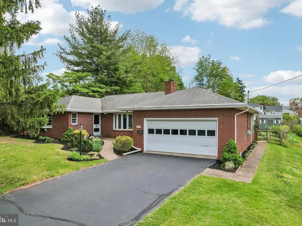 630 Oak St, Royersford, PA 19468