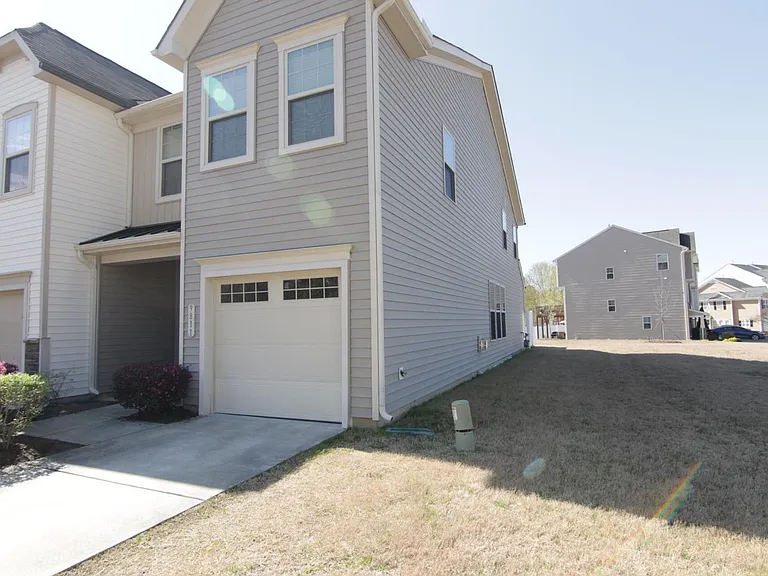 9811 Precious Stone Dr — Photo 3