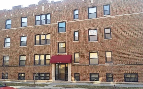 3rd image of 7607 S Yates Blvd #1