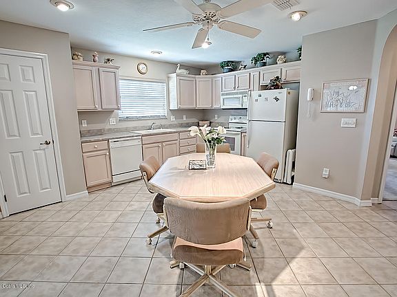 4th image of 11200 SE 173rd Pl