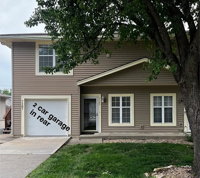 7105 N Kingston Ct
