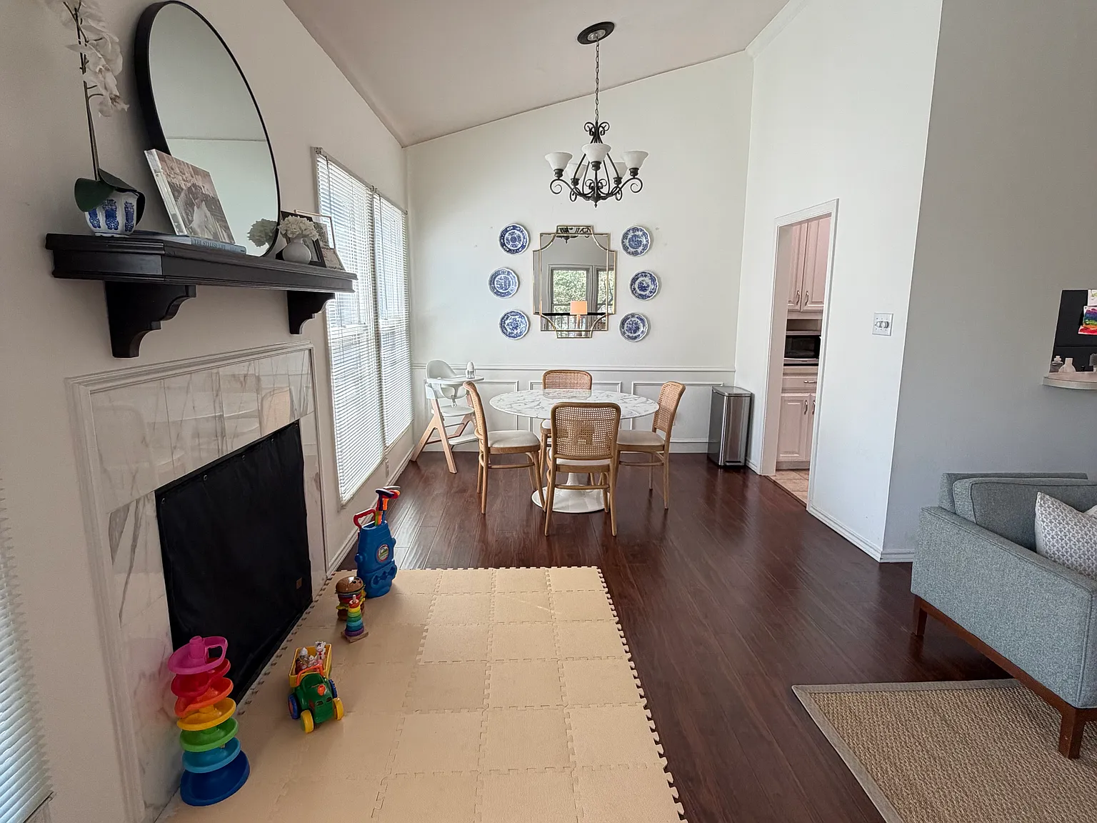 2 bed, 1484 sqft, $3,200 — Photo 4