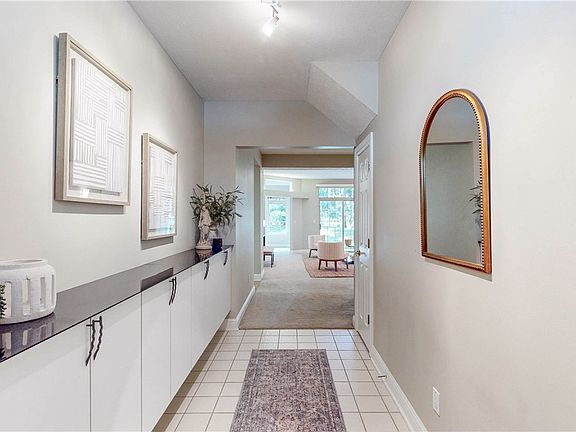4th image of 3158 Richmond Rd #3158